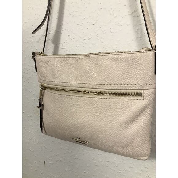 KATE SPADE VINTAGE New York Leather Ivory/Cream Crossbody Bag Pebbles 10"x8.5"x1 - Picture 3 of 7